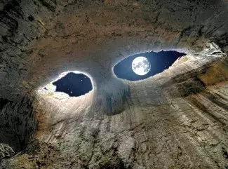 4. Снимка на Деветашка пещера - Крушунски водопади - Съева дупка, 1 нощ.