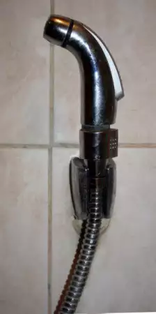 7. Снимка на Унисекс душ - биде за поддържане на интимна хигиена