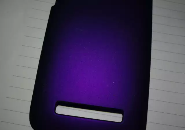 7. Снимка на НОВ лилав кейс за HTC Desire 500