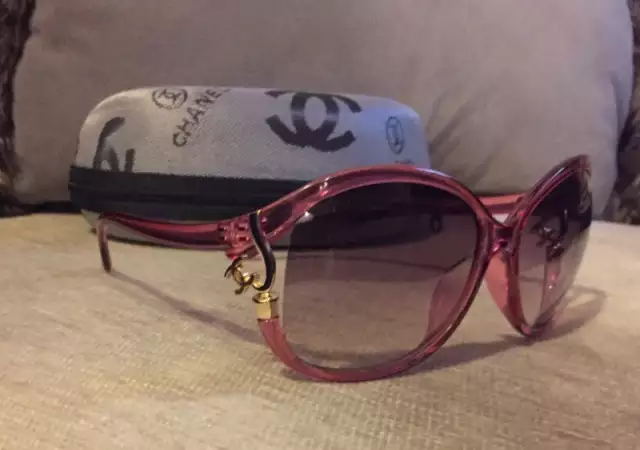 1. Снимка на Слънчеви очила Chanel 241G