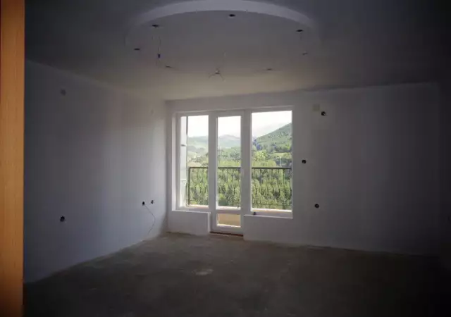3. Снимка на Панорамен едностаен апартамент в м. Нишан Таши, Сандански