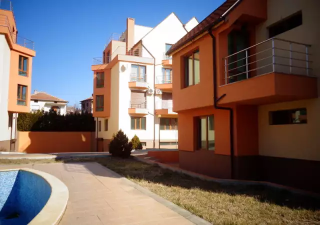 Нов тристаен апартамент на 2 км от Сандански