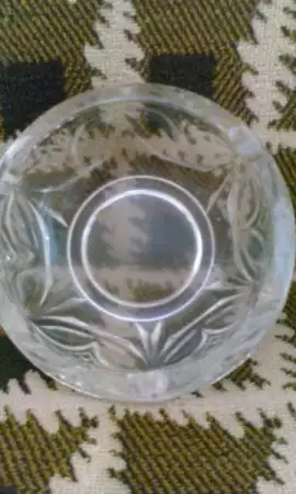 4. Снимка на стари стъклени посуда