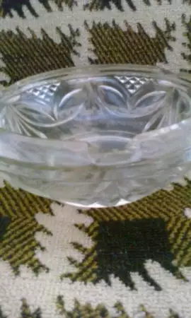 5. Снимка на стари стъклени посуда