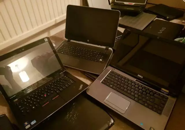 Лаптопи На части