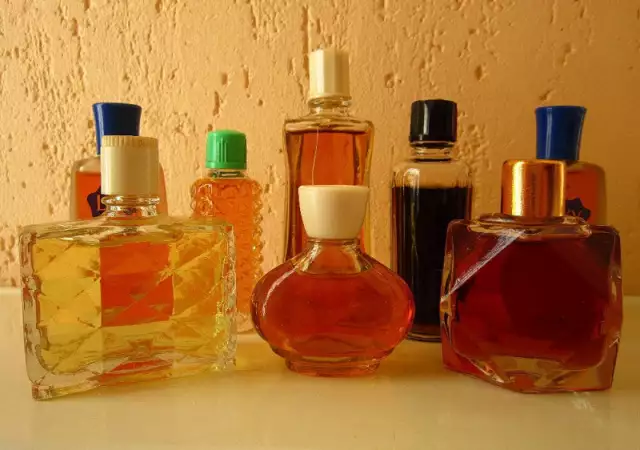 1. Снимка на парфюми Lot of eight Vintage perfumes