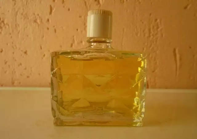7. Снимка на парфюми Lot of eight Vintage perfumes