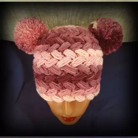 1. Снимка на Детски плетени шапки различни цветове