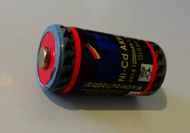 3. Снимка на Голяма акумулаторна батерия, немска.