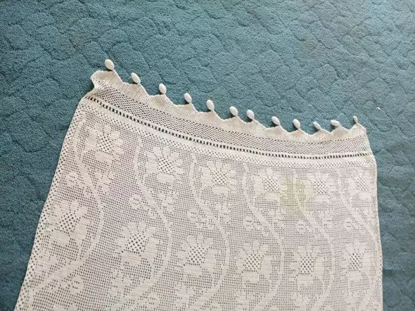 плетена покривка на една кука