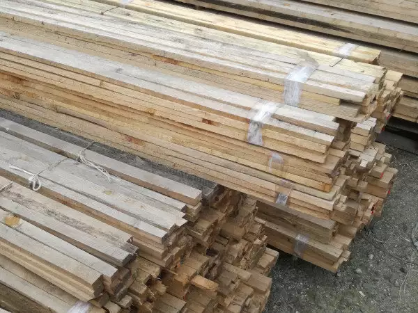 3. Снимка на дървен материал, арматурно желязо