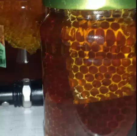 1. Снимка на Продавам кестенов пчелен мед