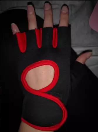 6. Снимка на Спортни ръкавици
