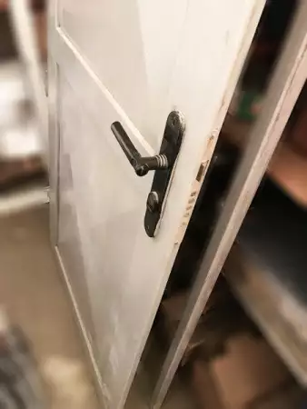 3. Снимка на Метална двупластова врата, метална рамка, секретна брава