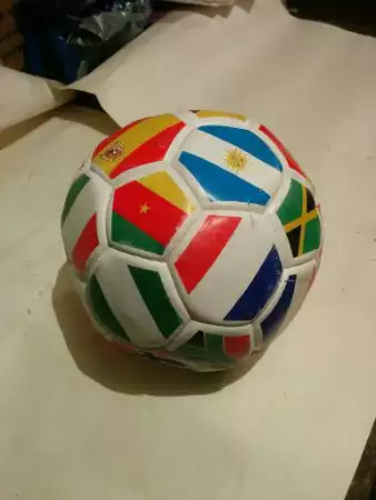 3. Снимка на Колекционерска футболна топка