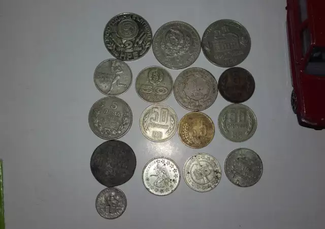 5. Снимка на монети и медали