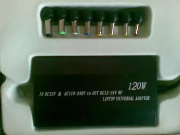 2. Снимка на Универсално зарядно за лаптоп за 12V и 220V