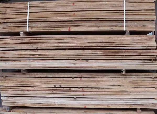 5. Снимка на Сух материал. Склад за дървен материал ЕМА - Н ООД
