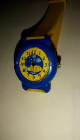 4. Снимка на Детски часовник Q Q - водоустойчив.