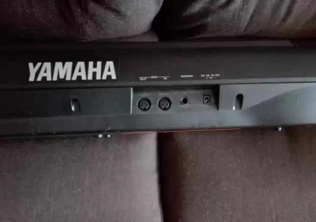 7. Снимка на Продавам синтезатор Yamaha PSR 420