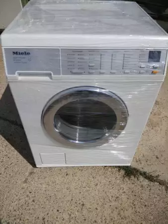 2. Снимка на Продавам Автоматична пералня MIELE SOFTTRONIC 3838 Пчелна Пи