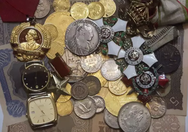 1. Снимка на Купувам монети, запазени български банкноти, Ордени и медали