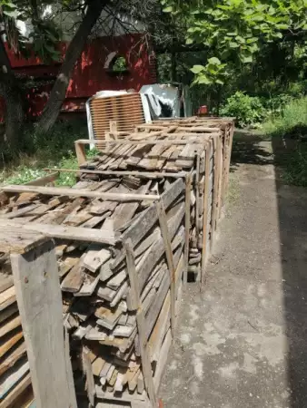 Отпадъчни дърва за огрев - от палети