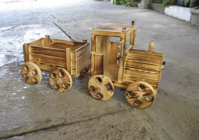 Дървено влакче от производител