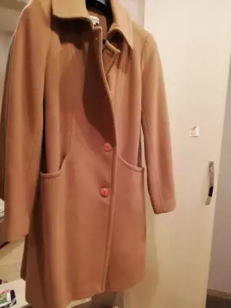 2. Снимка на Ново дамско елегантно палто Danini