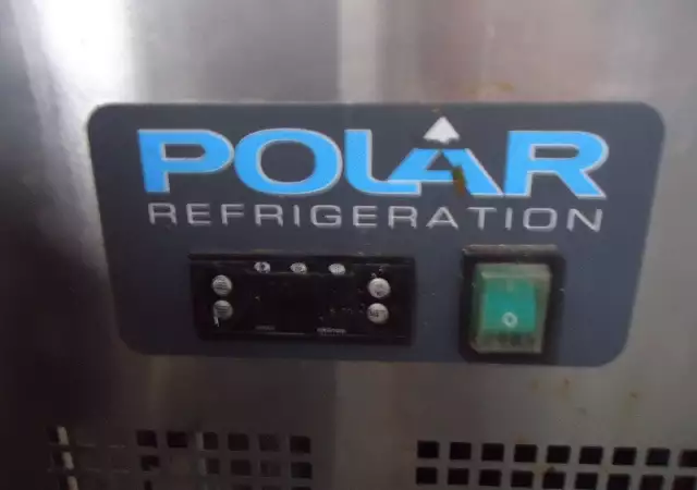 10. Снимка на 1. Хладилни работни маси има и вариант тип салатиера със гас
