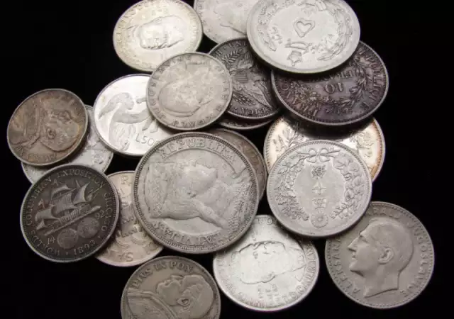 2. Снимка на Купувам изгодно сребърни монети