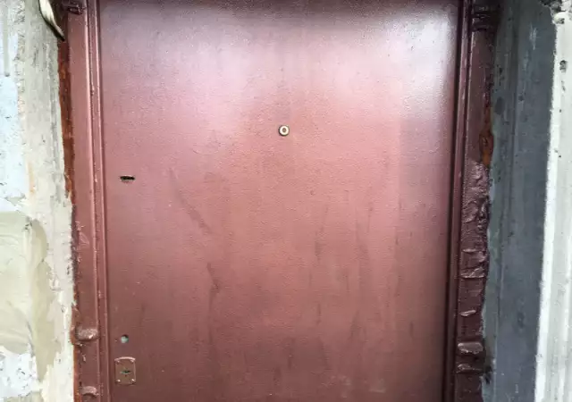 5. Снимка на Ремонт на метални врати