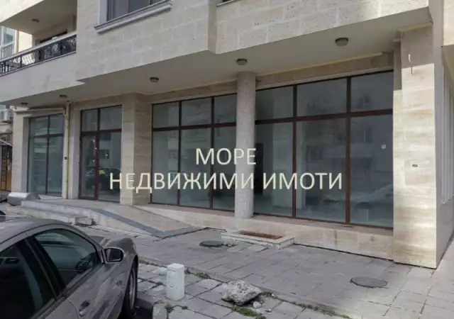 Пицария в нова сграда в град Бургас