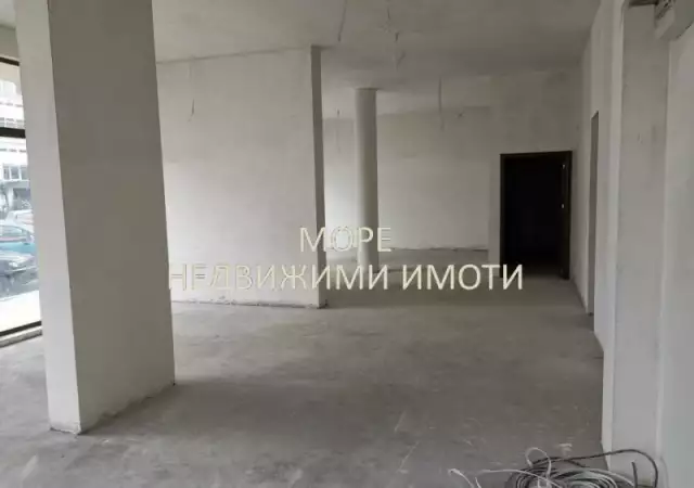 7. Снимка на Пицария в нова сграда в град Бургас