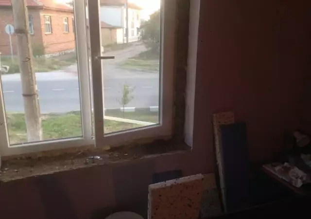 6. Снимка на Боядисване Шпакловане Обръщане на прозорци и врати.