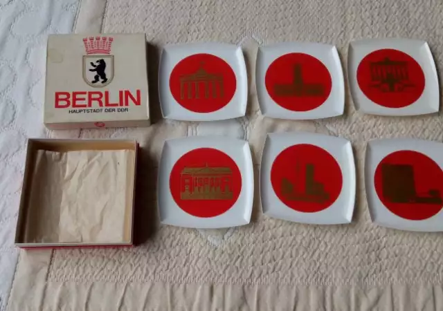 1. Снимка на Сувенир от ГДР Берлин , подложки за чаши Berlin DDR