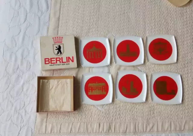 9. Снимка на Сувенир от ГДР Берлин , подложки за чаши Berlin DDR