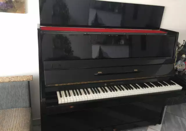 Продавам пиано Беларус