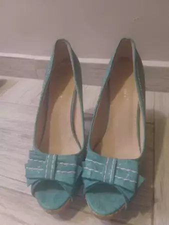 2. Снимка на Дамски обувки