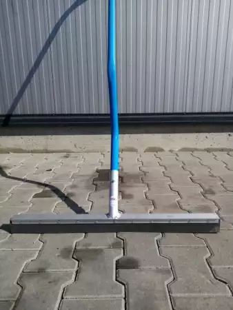 Гумена четка за почистване на бетон 750 см