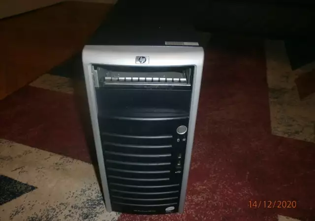 1. Снимка на Продавам сървърна оригинална кутия HP