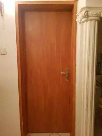 ремонт на стари врати