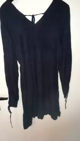 7. Снимка на Дамска черна блуза Reserved №34 туника, блузон