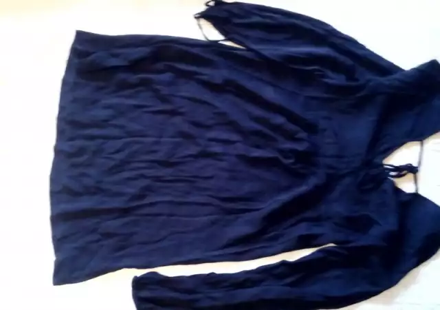 9. Снимка на Дамска черна блуза Reserved №34 туника, блузон