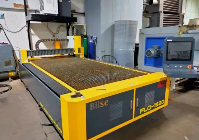 Фибро лазерна машина Fiber Laser 1000W последно поколение.