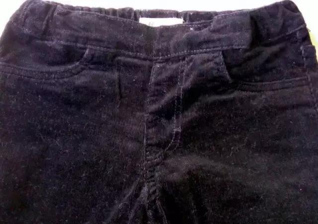 3. Снимка на Детски черен кадифен панталон - джинси H M 6 - 8 годишно моми