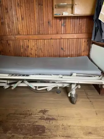 Болнично легло