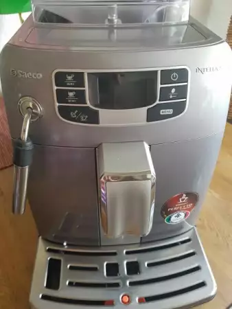 3. Снимка на автоматични кафемашини Saeco Intelia