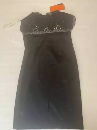 6. Снимка на Черна официална рокля Karen Millen