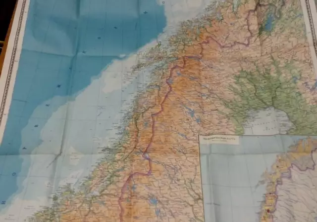 3. Снимка на Норвегия физико географска карта М 1:2000 000 размер 62см 85